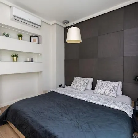 Διαμέρισμα Luxury Oasis: Garden & Comfort *